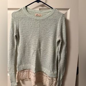 Hollister lightweight sweater